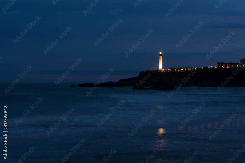 Phare de Biarritz en France, Europe, la nuit Phare de Biarritz en France, Europe, la nuit