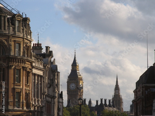 Canvas Print London, United Kingdom - March 25 2005: Westminster palace with the tower bell called Big Ben, in a sunny day