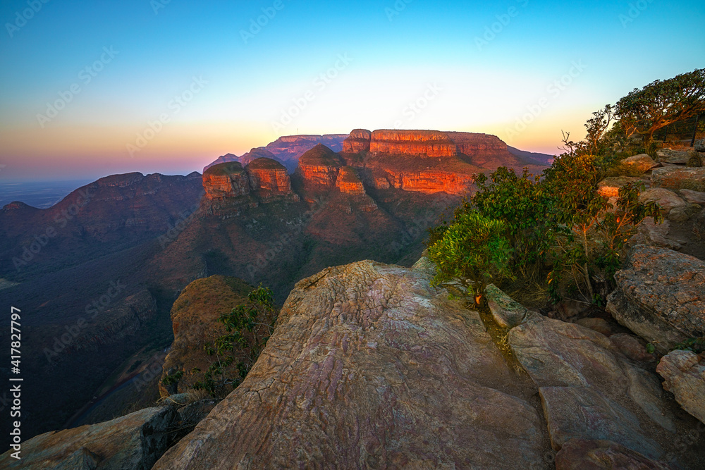 three rondavels and blyde river canyon at sunset, south africa 110