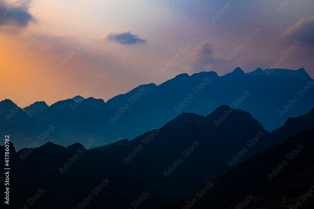 Fototapeta premium Mountains in dusk in Vietnam