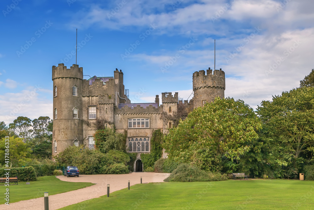 Fototapeta premium Malahide Castle, Ireland