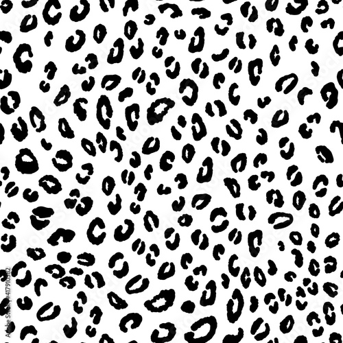 Abstract modern leopard seamless pattern. Animals trendy background. Black and white decorative vector illustration for print, card, postcard, fabric, textile. Modern ornament of stylized skin