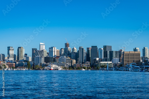 2020-01-21 SOUTH LAKE UNION IN SEATTLE WASHINGTON LOOKING TOWARDS DOWNTOWN © Michael J Magee