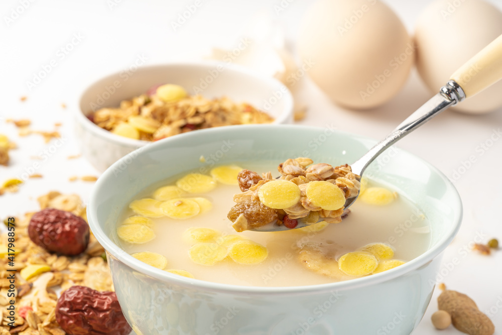 A simple nutritious breakfast on a solid color background A simple nutritious breakfast on a solid color background