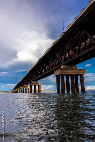 Wallpaper Mural View of the Rollemberg-Vuolo railroad Bridge, is a mixed bridge that serves to cross Parana River	
 Torontodigital.ca