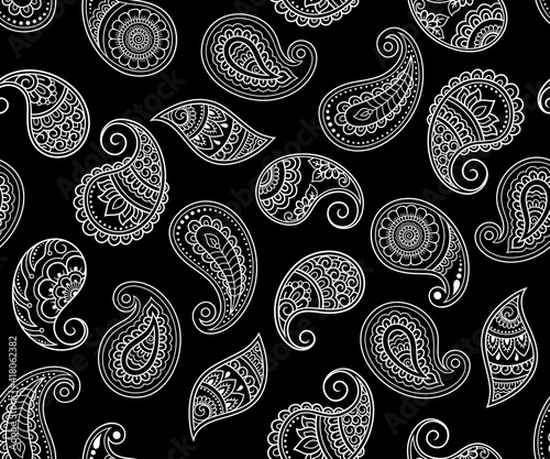 Seamless decorative ornament in ethnic oriental style. Paisley and flower for Henna, Mehndi, tattoo, decoration. Doodle outline hand draw vector illustration.