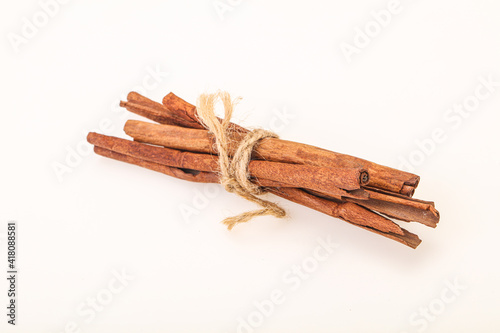 Aroma Cinnamon stick heap isolated