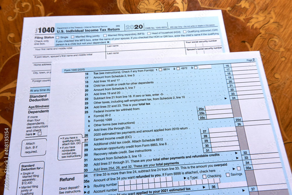 Fototapeta premium US 1040 Tax Form