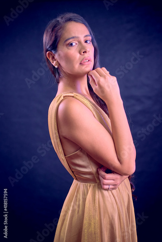 MELANY NAVARRO VESTIDOS 02