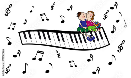 Pareja sentada en teclado de un piano.