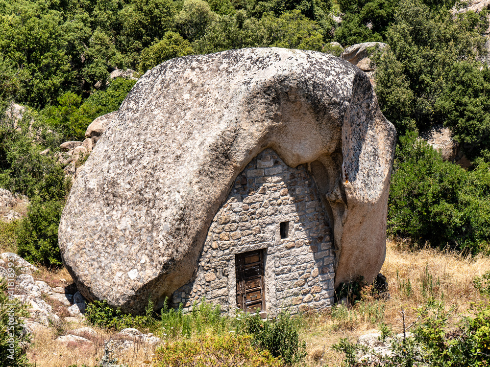 Ταπετσαρία Il Monte Pulchiana , Tempio Pausania, Sardegna