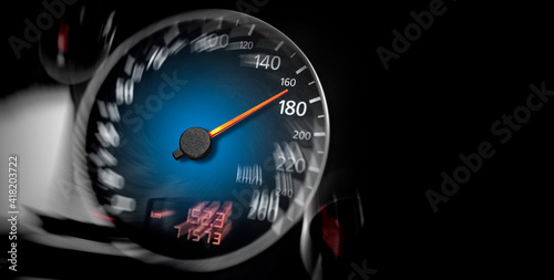 Obraz na płótnie The speedometer of a modern car shows a high driving speed
