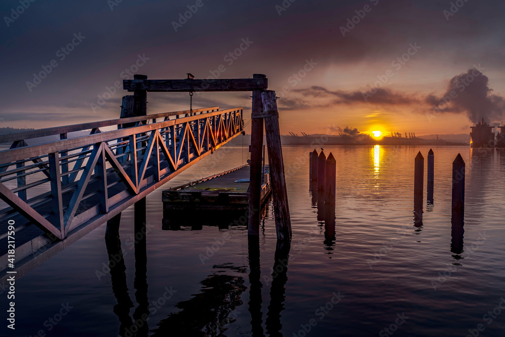 Obraz premium Sunrise peaking