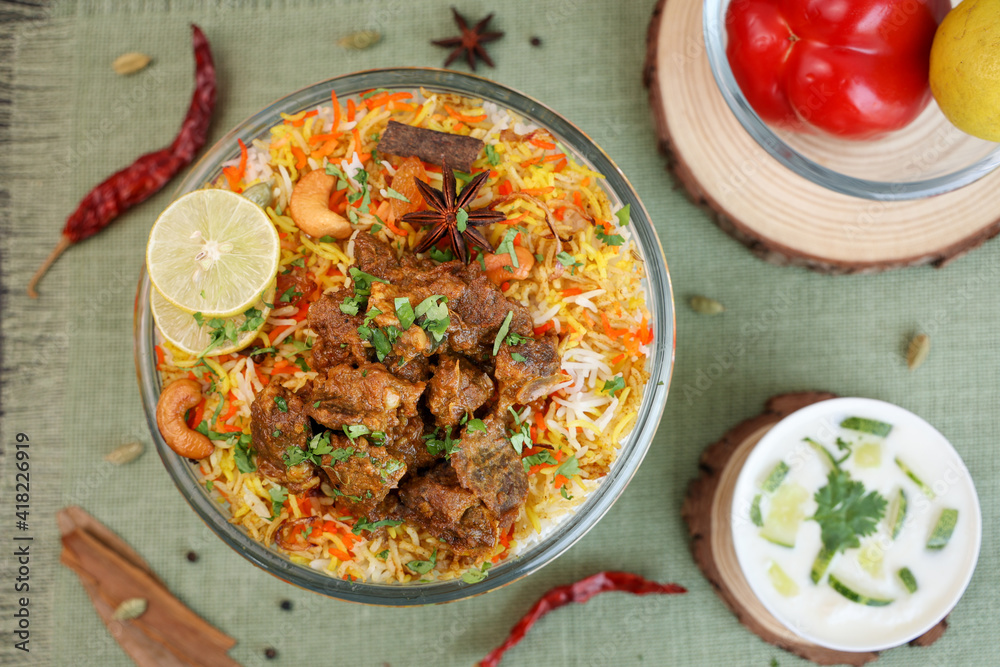 foto-de-mutton-gosht-biryani-spicy-indian-malabar-lamb-meat-biryani