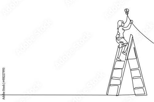 Continuous one line drawing of young female entrepreneur climb ladder up to fix the lamp. Success business manager minimalist concept. Trendy single line draw design vector graphic illustration