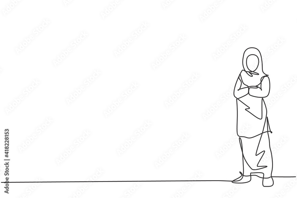 Continuous one line drawing of young female Arabic worker standing while cross arms on chest. Success business manager minimalist concept. Trendy single line draw design vector graphic illustration