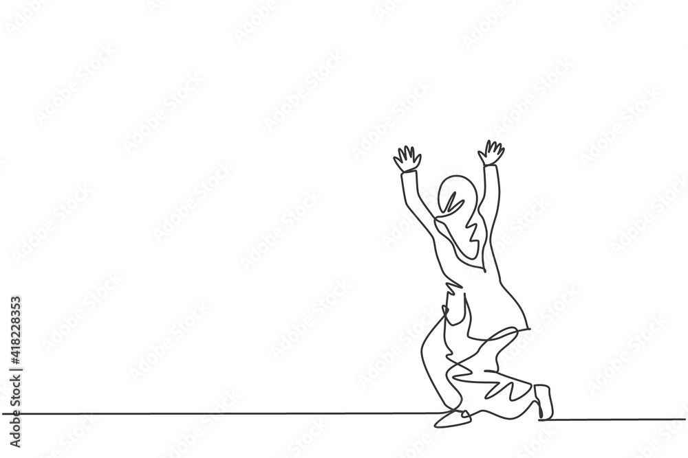 Single continuous line drawing of young beauty Arabian pose kneeling and holding gesture. Professional businesswoman. Minimalism concept dynamic one line draw graphic design vector illustration