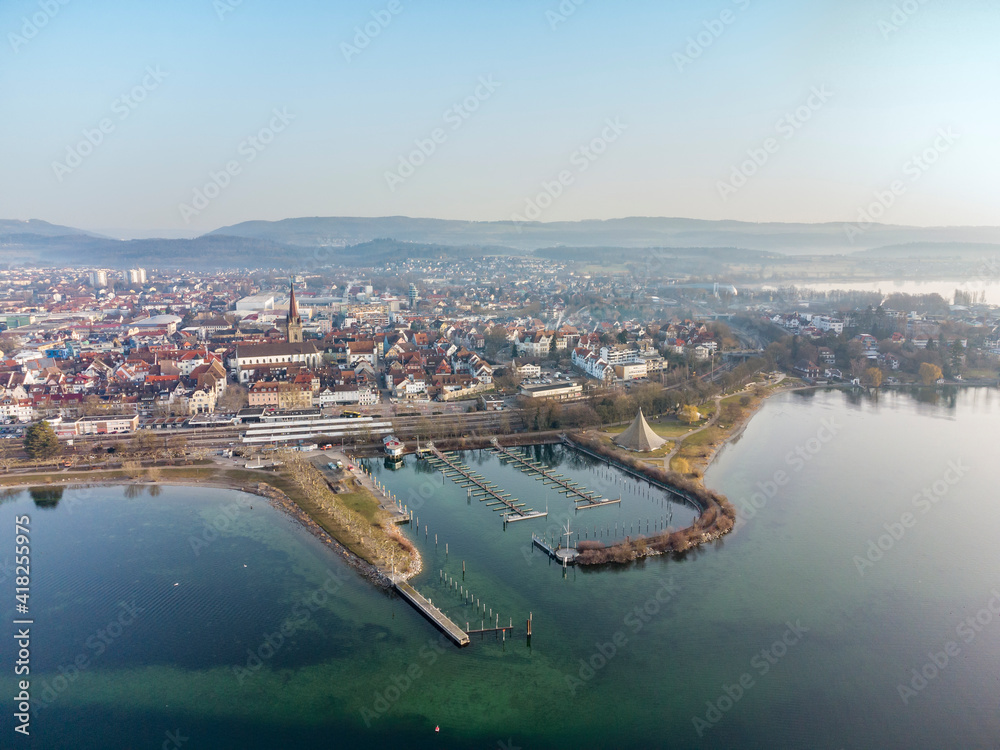 Naklejka premium Blick auf die Stadt Radolfzell am Bodensee