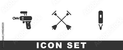 Set Ray gun, Arrow with sucker tip and Marker pen icon. Vector.