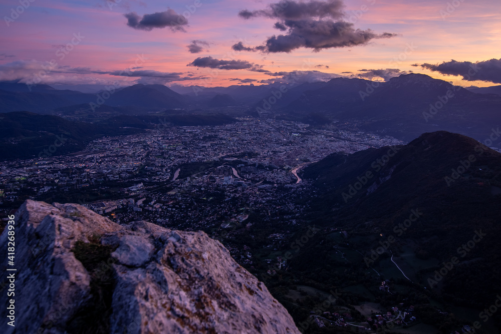 Grenoble at the beginning of the night