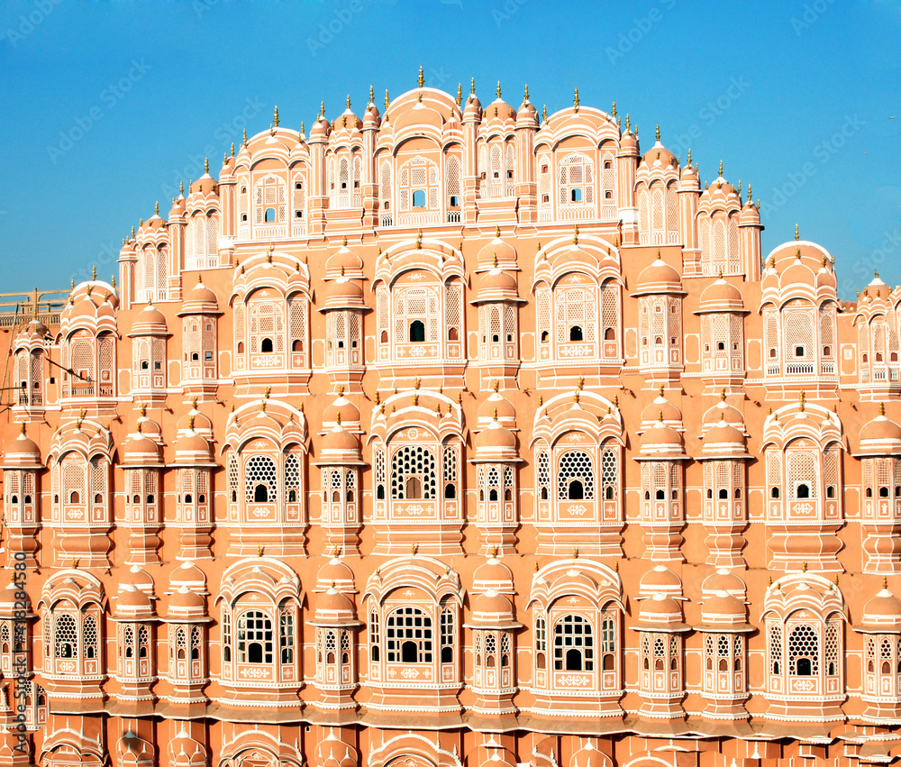 country gate of the city of jaisalmer hawa mahal