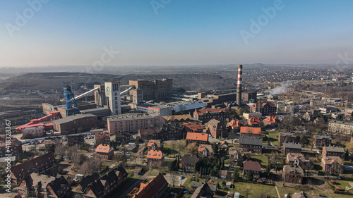 miasto Radlin i kopalnia węgla Marcel z koksownią z lotu ptaka zimą na Śląsku...