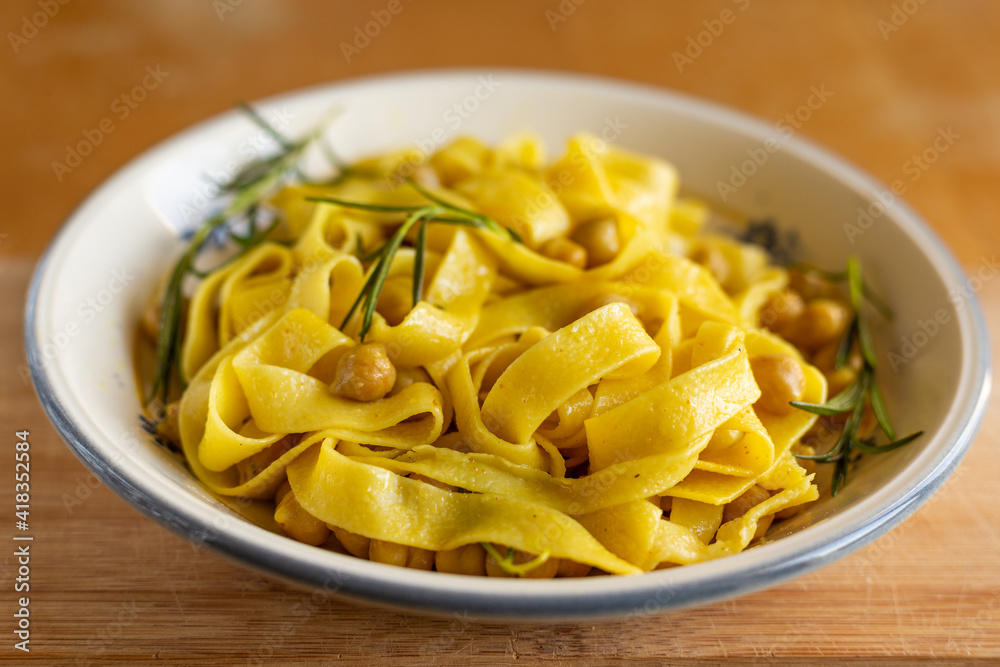 Italian pasta and chickpeas. Simple and quick dish of the Italian tradition, also ideal for a vegetarian and vegan diet.
