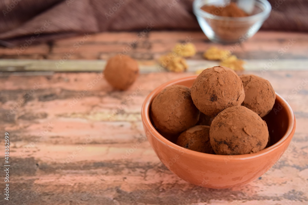 Walnut date chocolate energy balls Walnut date chocolate energy balls