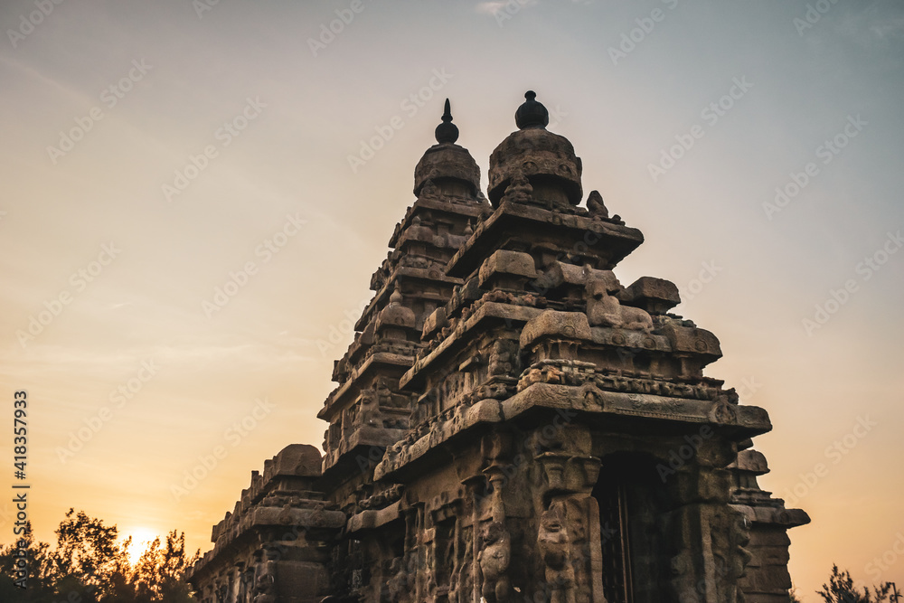 Shore temple built by Pallavas is UNESCO World Heritage Site located at Great South Indian architecture, Tamil Nadu, Mamallapuram or Mahabalipuram Shore temple built by Pallavas is UNESCO World Heritage Site located at Great South Indian architecture, Tamil Nadu, Mamallapuram or Mahabalipuram