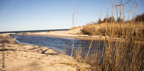 Ustronie Morskie plaża wschodnia, rzeka czerwona