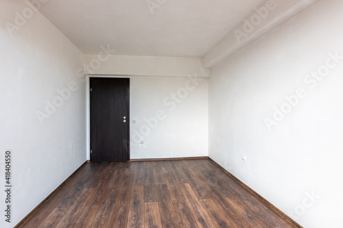 Fototapeta Naklejka Na Ścianę i Meble -  Empty bright living room. Beautiful apartment interior.