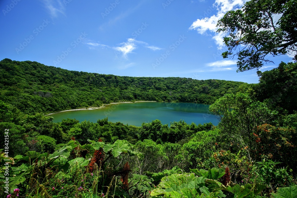 Laguna botos sur le volcan Poas au Costa Rica