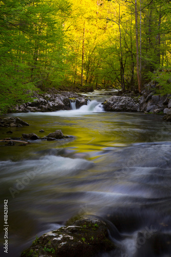 Fototapeta Naklejka Na Ścianę i Meble -  USA, Tennessee. Great Smoky Mountains National Park, Little River