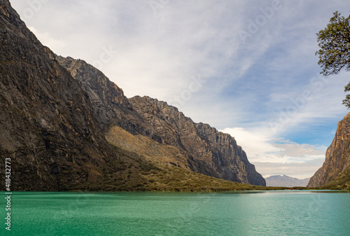 Beautiful mountain landscape with real pearl lake river, in Huaraz, Peru © José Rego