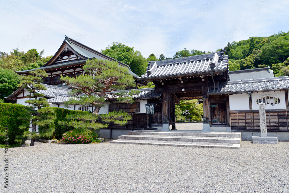 清凉寺　山門　滋賀県彦根市