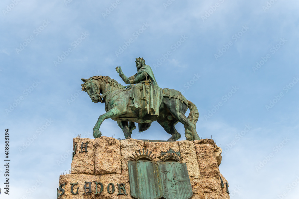 Bronze commemorative statue of King Jaume I Bronze commemorative statue of King Jaume I