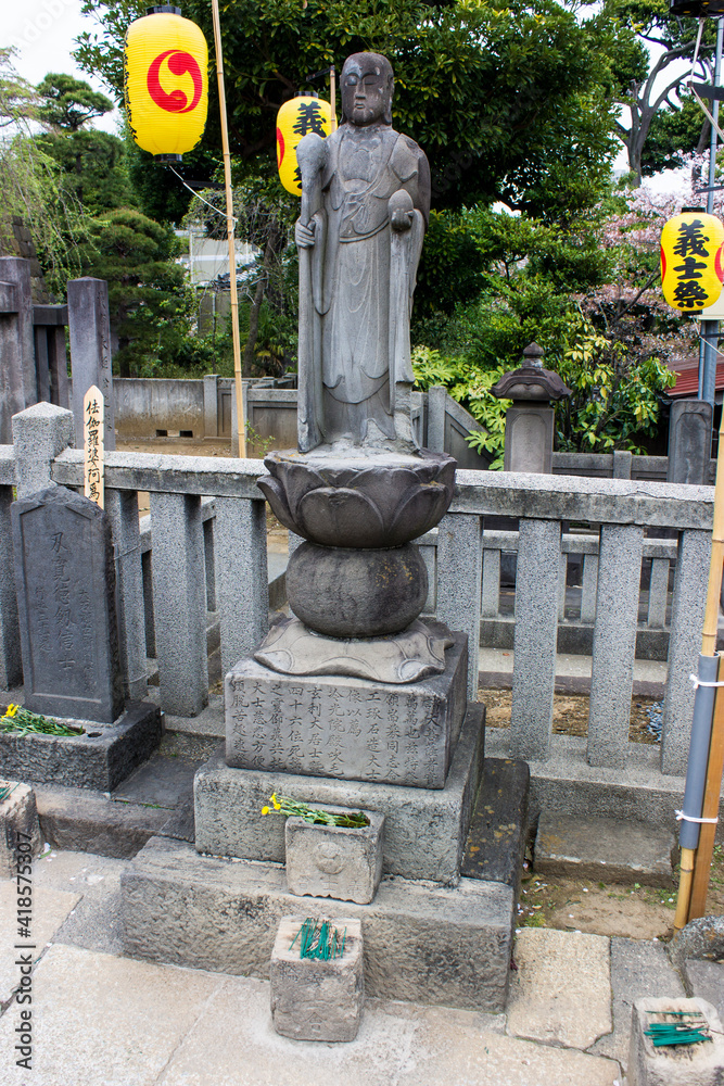 Tokyo, Japan. Sengaku-ji, a Soto Zen Buddhist temple. Final resting place of Asano Naganori and his 47 ronin