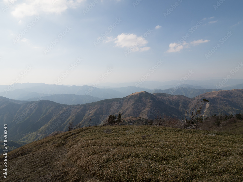 Monte Tsurugi, en el Valle de Iya, isla de Shikoku, Japón
