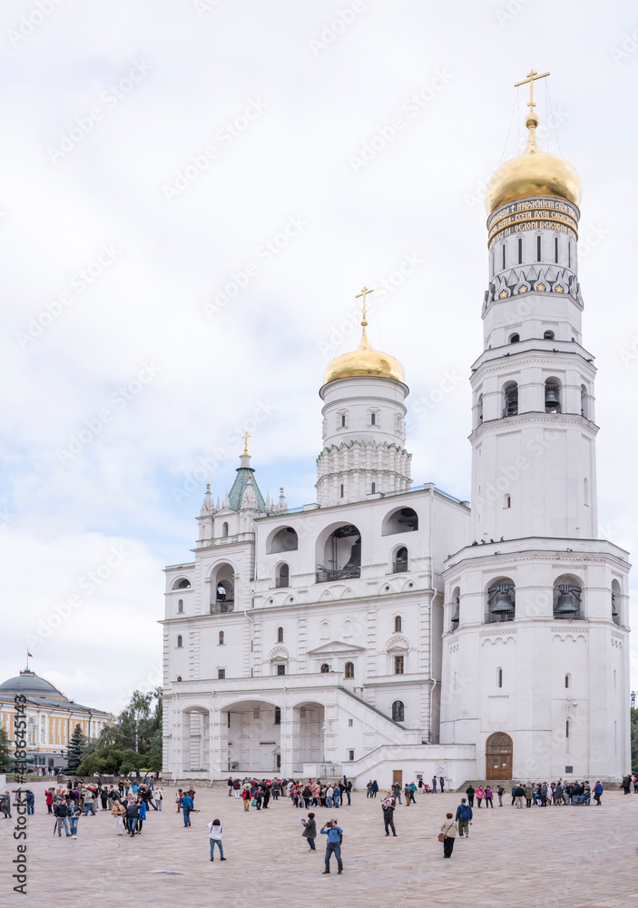  Church of St. Ioann Lestvichnik to the bell tower of Ivan the Great