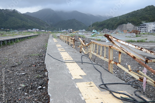 東日本大震災で被災した大槌駅（2011年9月） photo