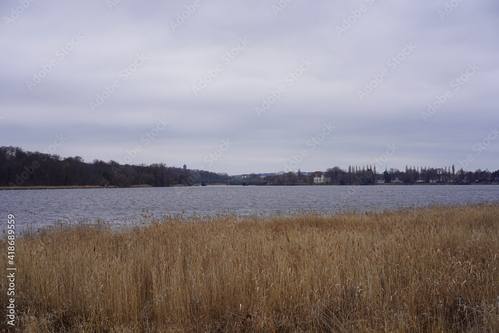 Panoramalandschaft der Havel von Sacrow aus gesehen