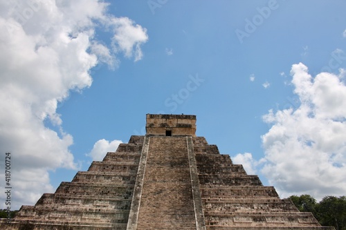 chichen itza pyramid