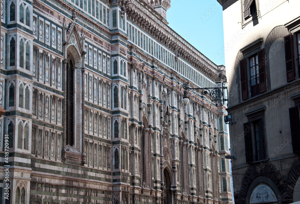 Obraz premium Veduta Laterale del Duomo di Firenze