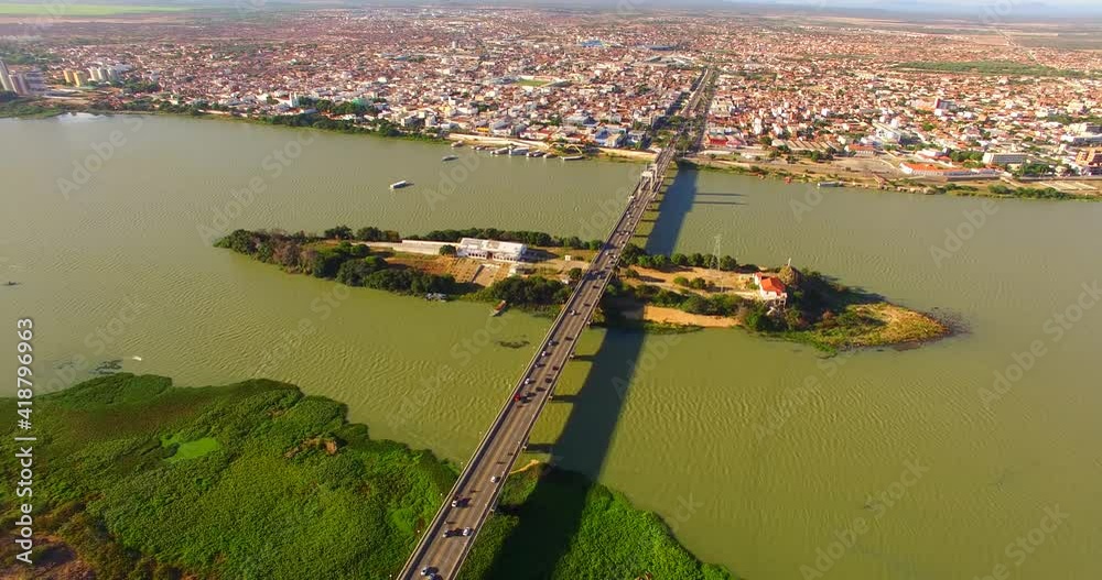 Ponte em Rio são Francisco 