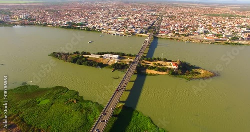 Ponte em Rio são Francisco 