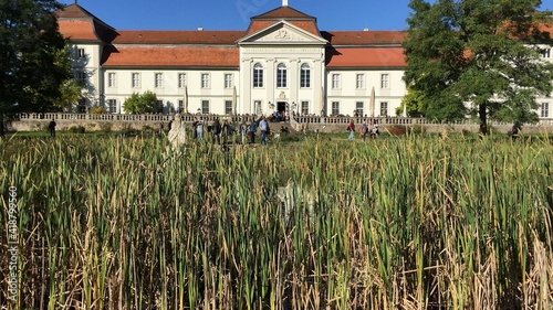 Schlosspark Schloss Fasanerie in Eichenzell bei Fulda Gebäude aus dem 18. Jahrhundert wird von der Museumsverwaltung als Hessens schönstes Barockschloss bezeichnet und ist für Besucher photo