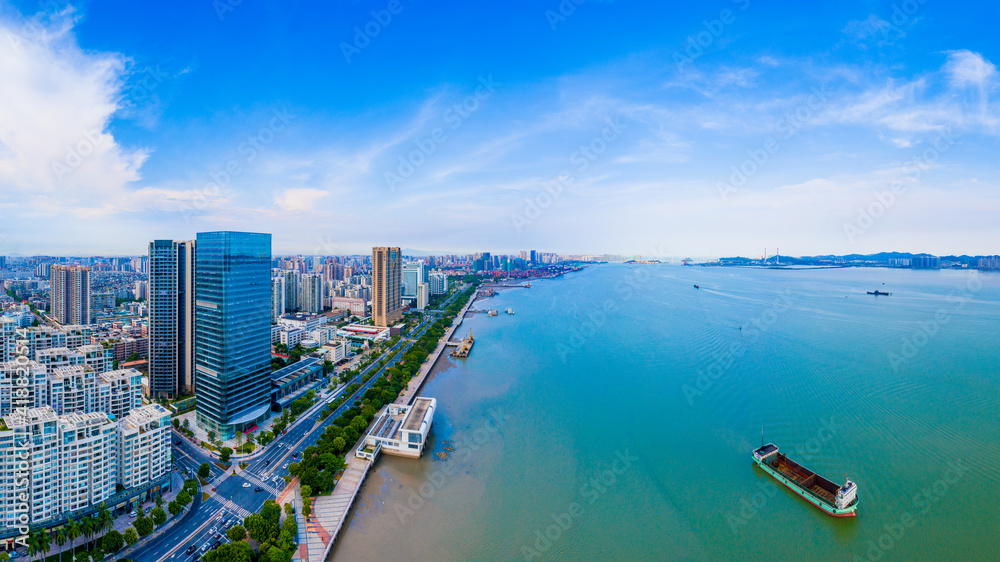 Obraz premium Cityscape of Shantou City, Guangdong Province, China