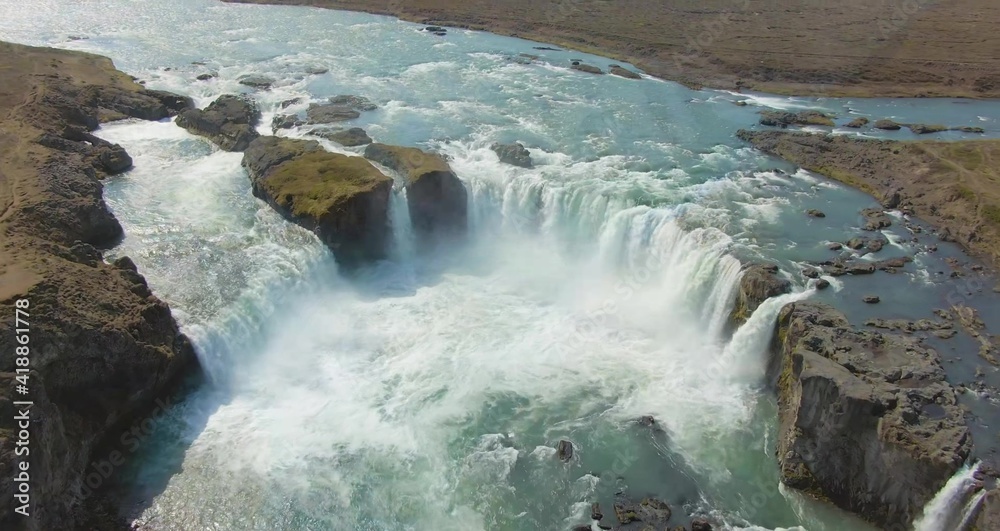 Glaciers and Mountains and Valleys of Iceland Glaciers and Mountains and Valleys of Iceland