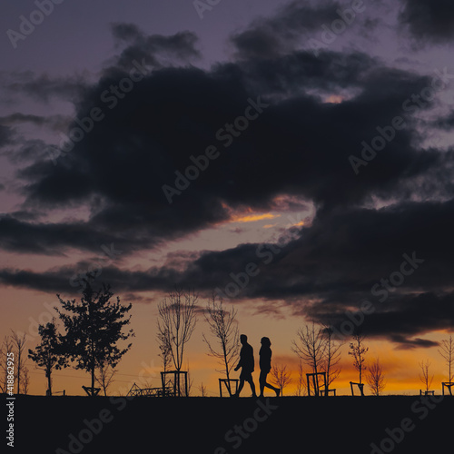 people silhouette and sunset in the mountain © Ismael