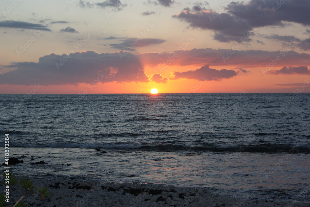 Sunset view at Waikoloa Beach in in Big island, Hawaii, USA - ワイコロアビーチ 夕日 ハワイ島 アメリカ合衆国